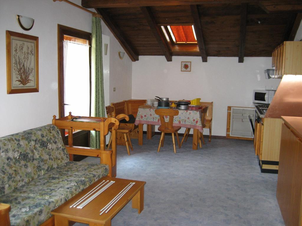 Apartamento Casa Martini Mezzana  Exterior foto